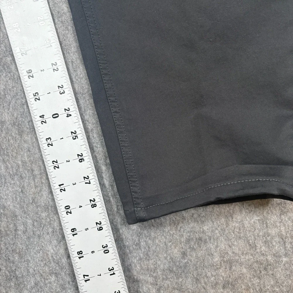Banana Republic Traveler Pants Men's Size 44 x 32 Black Athletic Tapered Fit